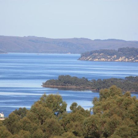Harbour Lookout Villa Strahan Exterior photo